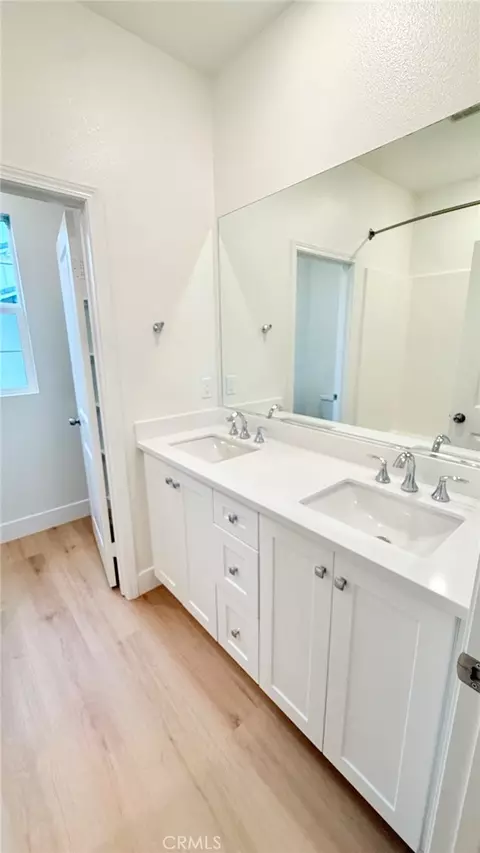 Bath - 22739 Harmony, Saugus, CA 91350 photo 3 of 4