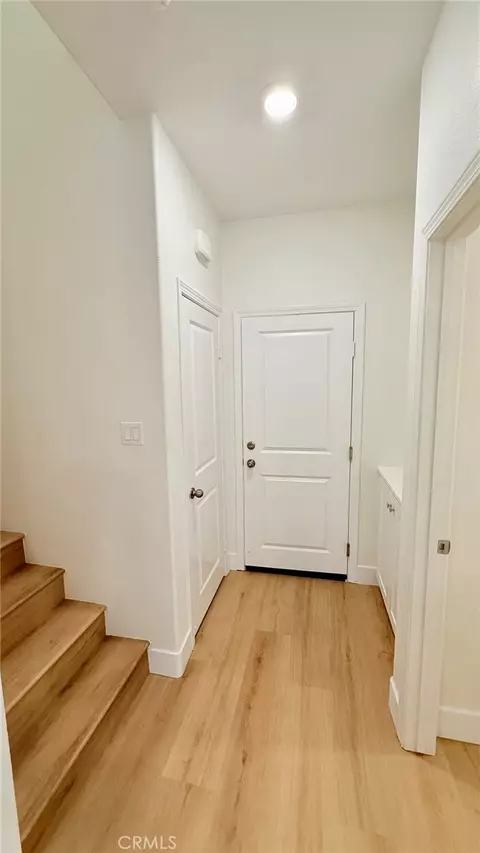 Entry Way - 22739 Harmony, Saugus, CA 91350 photo 2 of 5