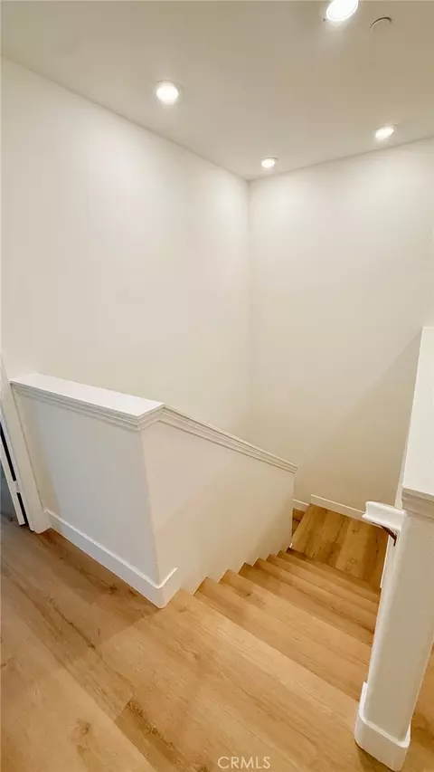 Entry Way - 22739 Harmony, Saugus, CA 91350 photo 3 of 5