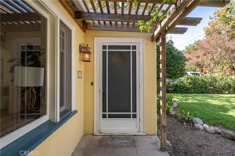 Exterior - 2024 Beverly, Pasadena, CA 91104 photo 2 of 10