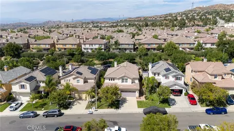 View/Area - 19339 Sidani Ln, Saugus, CA 91350 photo 2 of 7