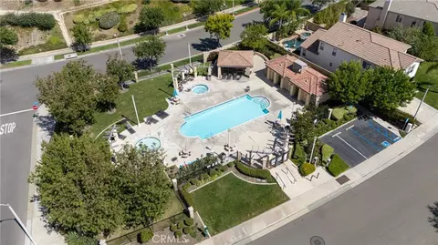 View/Area - 19339 Sidani Ln, Saugus, CA 91350 photo 7 of 7