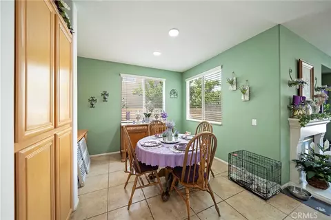 Dining - 19339 Sidani Ln, Saugus, CA 91350 photo 2 of 2
