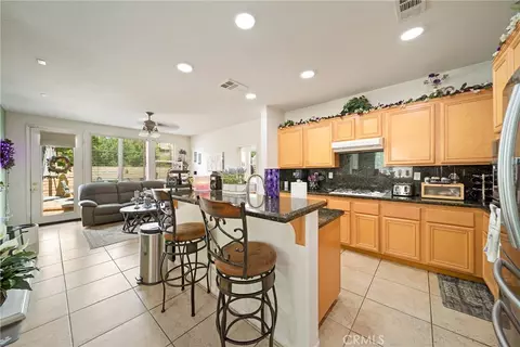 Kitchen - 19339 Sidani Ln, Saugus, CA 91350 photo 1 of 4