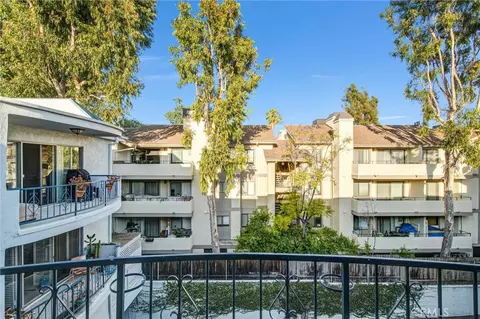 Exterior - 972 E California #304, Pasadena, CA 91106 photo 5 of 6