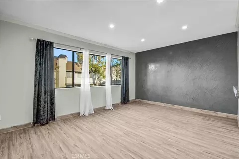 Living - 972 E California #304, Pasadena, CA 91106 photo 7 of 10