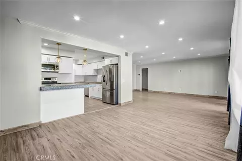 Living - 972 E California #304, Pasadena, CA 91106 photo 8 of 10