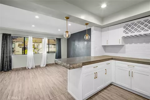 Living - 972 E California #304, Pasadena, CA 91106 photo 10 of 10