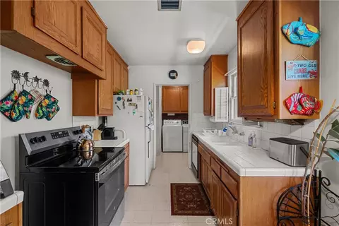 Other - 17231 Lanark, Van Nuys, CA 91406 photo 3 of 11