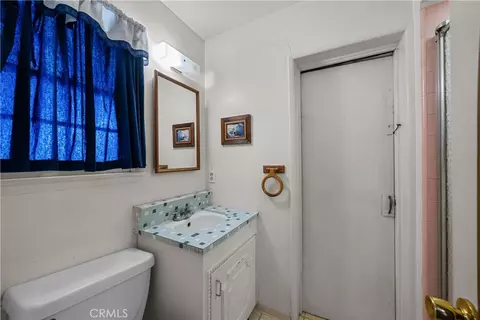 Bath - 17231 Lanark, Van Nuys, CA 91406 photo 3 of 3