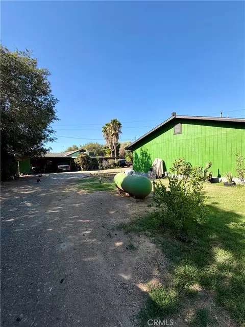 Exterior - 931 E List, Exeter, CA 93221 photo 10 of 16