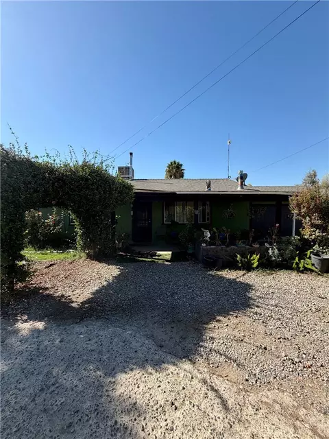 Exterior - 931 E List, Exeter, CA 93221 photo 2 of 16