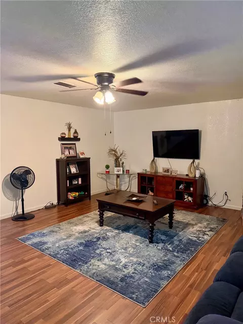 Living - 931 E List, Exeter, CA 93221 photo 1 of 2