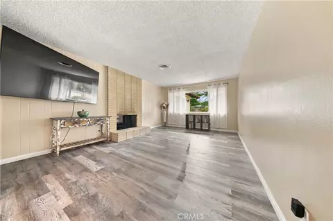Living - 43818 Halcom, Lancaster, CA 93536 photo 2 of 5