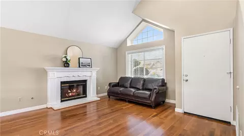 Living - 29161 Rangewood Rd, Castaic, CA 91384 photo 2 of 5