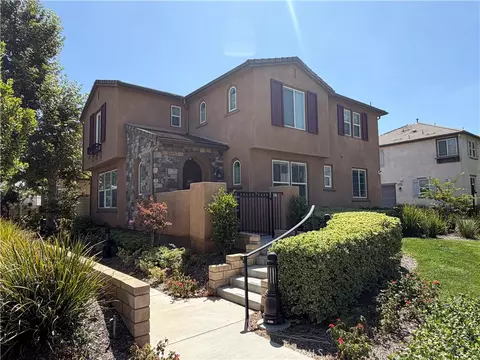 28492 Camino Del Arte Dr, Valencia, CA 91354