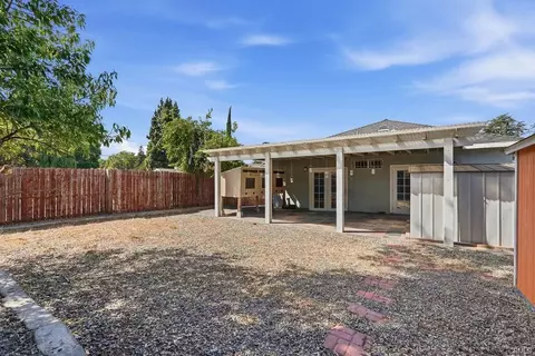 Exterior - 7443 Eva Pl, Van Nuys, CA 91406 photo 3 of 7