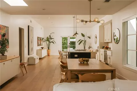 1111 S Plymouth Blvd, Los Angeles, CA 90019