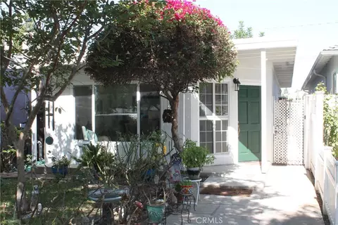 2905 W Chandler Blvd, Burbank, CA 91505