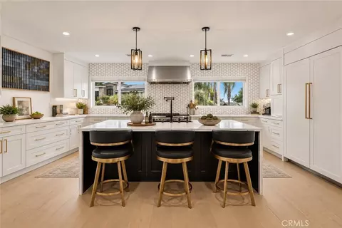 5931 Maury Ave, Woodland Hills, CA 91367