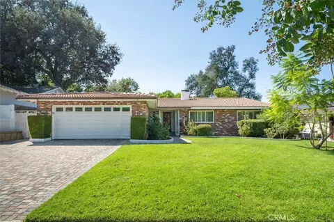 Exterior - 25065 Highspring Ave, Newhall, CA 91321 photo 8 of 8
