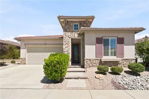 340 Mock Blf, Beaumont, CA 92223