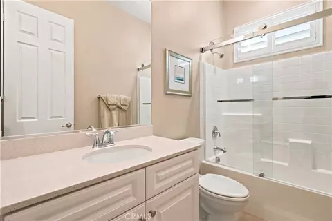 Bath - 340 Mock Blf, Beaumont, CA 92223 photo 3 of 4