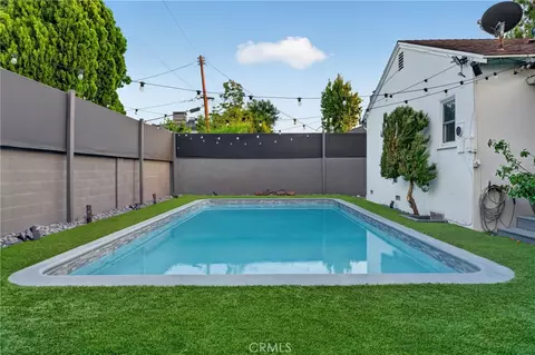 Exterior - 7350 Donna, Reseda, CA 91335 photo 8 of 9