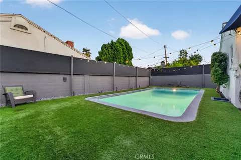 Exterior - 7350 Donna, Reseda, CA 91335 photo 7 of 9