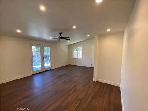44010 Carolside, Lancaster, CA 93535 photo 3