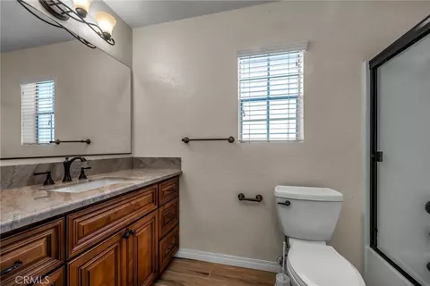 Bath - 1906 Rory Ln #5, Simi Valley, CA 93063 photo 3 of 3