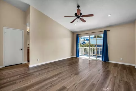 Living - 1906 Rory Ln #5, Simi Valley, CA 93063 photo 7 of 8