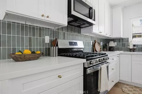 Kitchen - 1387 Cherry Ave, Simi Valley, CA 93065 photo 2 of 3