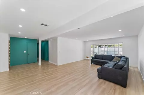 Living - 26410 Gimlet, Newhall, CA 91321 photo 4 of 5