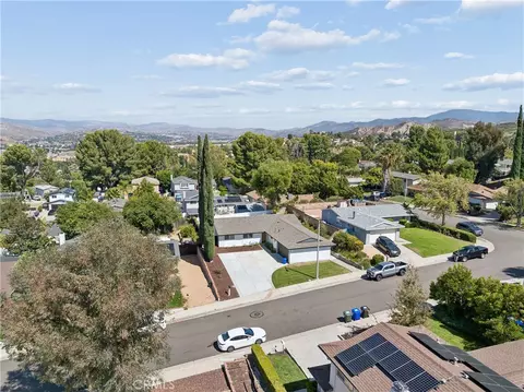 View/Area - 26410 Gimlet, Newhall, CA 91321 photo 6 of 6