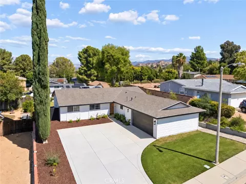 View/Area - 26410 Gimlet, Newhall, CA 91321 photo 2 of 6