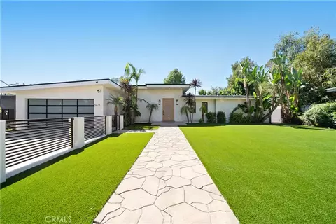 5631 Wilhelmina Ave, Woodland Hills, CA 91367