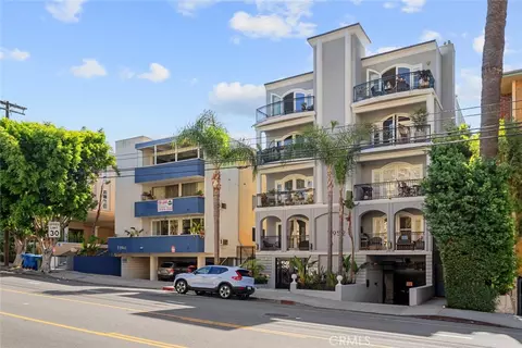 11952 Montana Ave #203, Los Angeles, CA 90049
