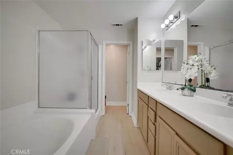 Bath - 8692 9th St E #29, Rancho Cucamonga, CA 91730 photo 2 of 3