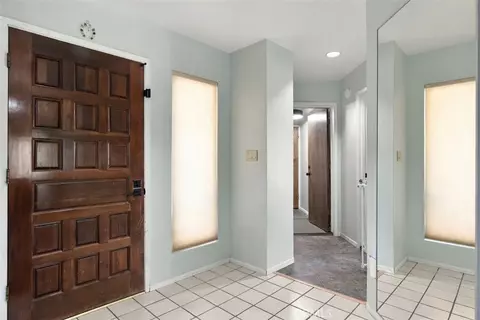 Entry Way - 21424 Mountain, Tehachapi, CA 93561 photo 3 of 3