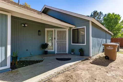Exterior - 21424 Mountain, Tehachapi, CA 93561 photo 3 of 16