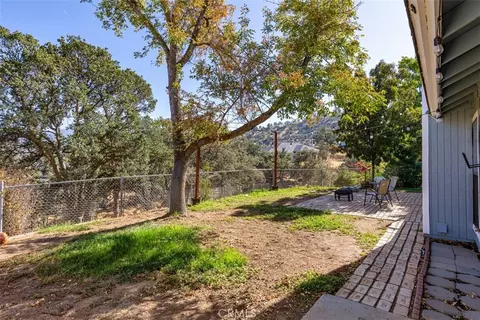 Exterior - 21424 Mountain, Tehachapi, CA 93561 photo 7 of 16
