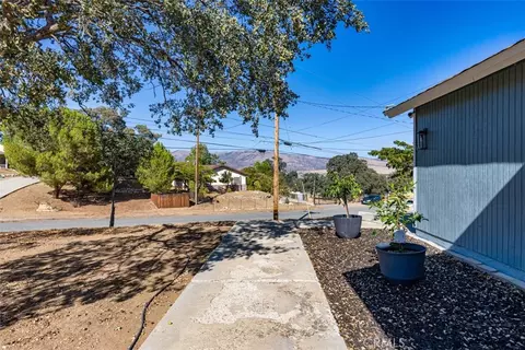 Exterior - 21424 Mountain, Tehachapi, CA 93561 photo 4 of 16
