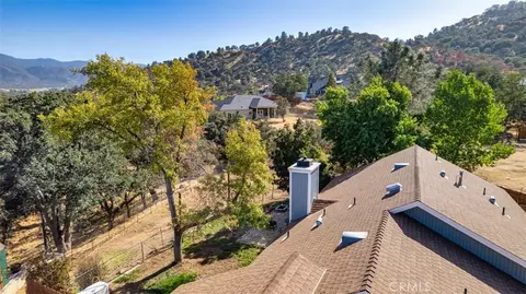 View/Area - 21424 Mountain, Tehachapi, CA 93561 photo 2 of 7