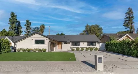 5722 Le Sage Ave, Woodland Hills, CA 91367