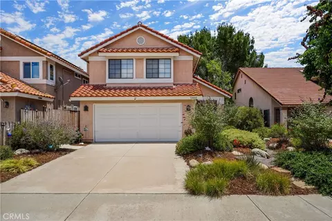 3866 Lost Springs Dr, Calabasas, CA 91301