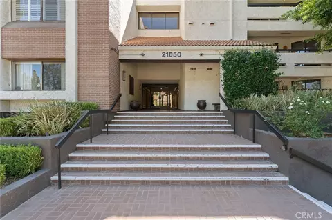 21650 Burbank #203, Woodland Hills, CA 91367