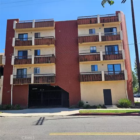 8710 Independence Ave #202, Canoga Park, CA 91304
