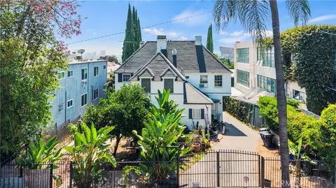 8620 Holloway Dr, West Hollywood, CA 90069