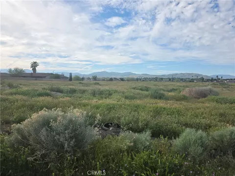 28 E Avenue R8, Palmdale, CA 93550 photo 6